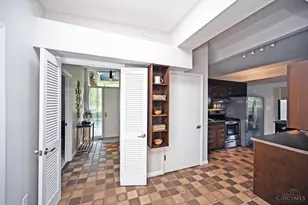 536 Laramie Trail, Wyoming, OH 45215 - Photo 24