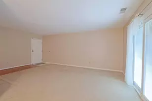 8790 Carrousel Park Cir, Colerain Township, OH 45251 - Photo 6