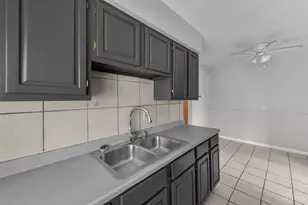 629 Maple Rd, Reading, OH 45215 - Photo 10