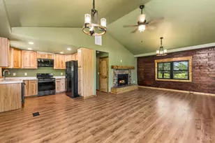 922 Lorelei Dr, Perry Township, OH 45118 - Photo 8