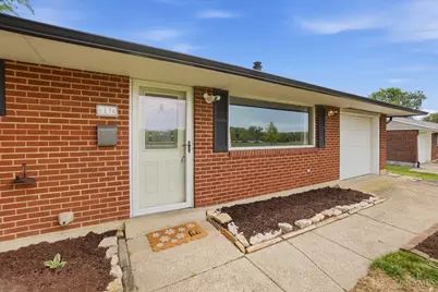 6136 Old Troy Pike, Huber Heights, OH 45424 - Photo 4