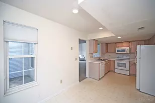 1033 Wittshire Cir, Anderson Township, OH 45255 - Photo 16