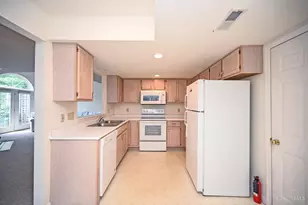 1033 Wittshire Cir, Anderson Township, OH 45255 - Photo 12