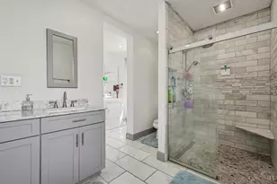 3231 E Darwin Ave, Cincinnati, OH 45211 - Photo 18