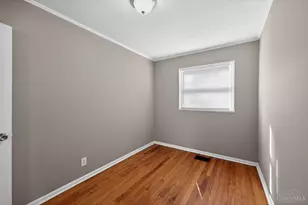 1923 Ashbrook Dr, Cincinnati, OH 45238 - Photo 16
