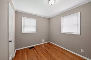 1923 Ashbrook Dr, Cincinnati, OH 45238 - Photo 14