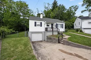 1923 Ashbrook Dr, Cincinnati, OH 45238 - Photo 1