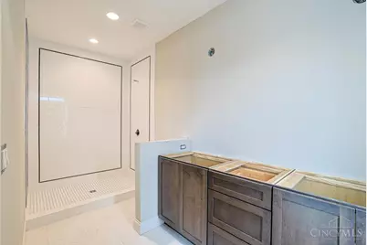 4236 Parkview Drive, Blue Ash, OH 45242 - Photo 12