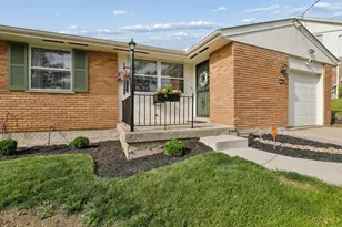 3385 Treasure Ct, Cincinnati, OH 45211 - Photo 2
