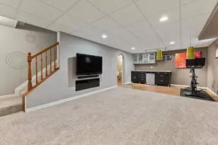 8586 Sunmont Dr, Anderson Township, OH 45255 - Photo 22
