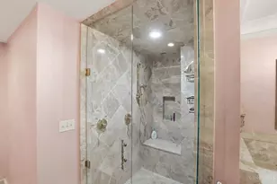 1201 Edgecliff Pl, Cincinnati, OH 45206 - Photo 34