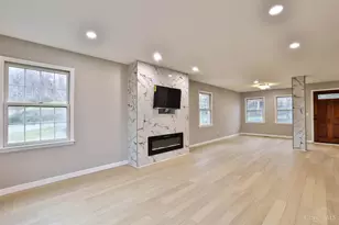 7447 Muchmore Close, Columbia Township, OH 45243 - Photo 6