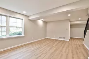 7447 Muchmore Close, Columbia Township, OH 45243 - Photo 32