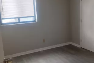7217 Creekview Dr, Colerain Township, OH 45247 - Photo 12