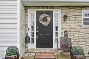 1447 Stableview Cir, Hamilton Township, OH 45039 - Photo 4