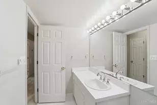 2444 Madison Rd, Cincinnati, OH 45208 - Photo 32