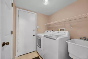 8288 White Hill Ln, West Chester, OH 45069 - Photo 16