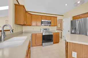 8288 White Hill Ln, West Chester, OH 45069 - Photo 14