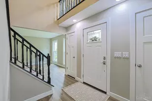 5475 Pine Vista Ct, West Chester, OH 45069 - Photo 4