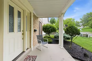 7350 Appleridge Ct, Colerain Township, OH 45247 - Photo 4