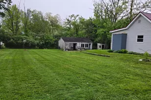 131 Carr St, Blanchester, OH 45107 - Photo 2