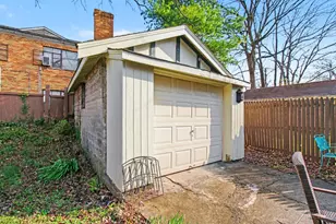 3058 Penrose Pl, Cincinnati, OH 45211 - Photo 32