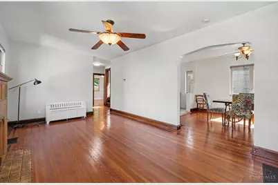 3058 Penrose Place, Cincinnati, OH 45211 - Photo 8