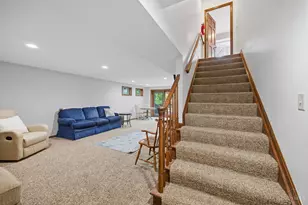9018 Winthrop Dr, Montgomery, OH 45249 - Photo 40