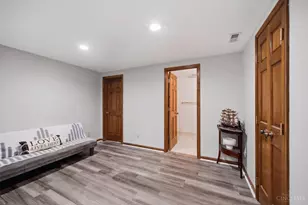 9018 Winthrop Dr, Montgomery, OH 45249 - Photo 46