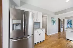 9018 Winthrop Dr, Montgomery, OH 45249 - Photo 6