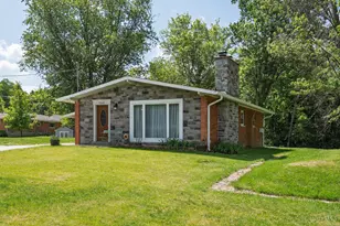 7255 Bridges Rd, Anderson Township, OH 45230 - Photo 1