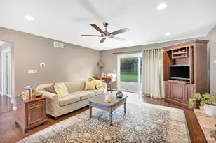 10322 Lochcrest Dr, Springfield Township, OH 45231 - Photo 20