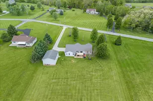 9070 Grimsley Rd, Penn Township, OH 45135 - Photo 38