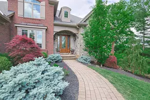 376 Compton Rd, Wyoming, OH 45215 - Photo 4
