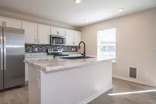1425 Hawkshead St, Xenia, OH 45385 - Photo 10