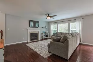 5619 Beechtree Ln, Hamilton Township, OH 45039 - Photo 6