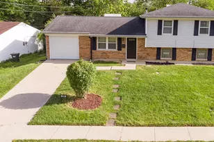 2097 Bluehill Dr, Springfield Township, OH 45240 - Photo 1