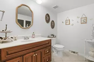 8009 Blairhouse Dr, Anderson Township, OH 45244 - Photo 22