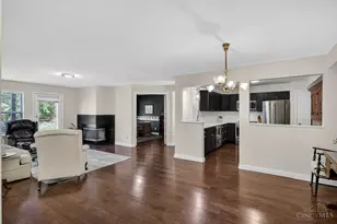 9940 Shorewood Ln, Sharonville, OH 45241 - Photo 4