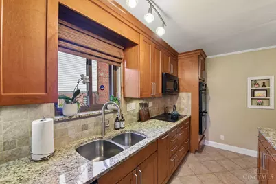 2741 Jessup Road, Green Township, OH 45239 - Photo 22
