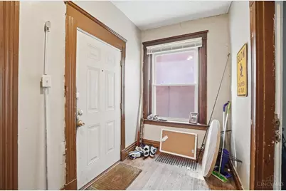 2661 Bellevue Avenue, Cincinnati, OH 45219 - Photo 4
