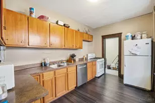 2661 Bellevue Ave, Cincinnati, OH 45219 - Photo 8