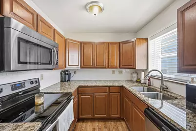 9220 Grandview Avenue, Blue Ash, OH 45242 - Photo 6