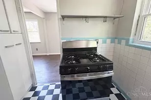 458 Wood Ave, Cincinnati, OH 45220 - Photo 8