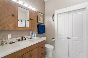 1221 Martin Dr, Cincinnati, OH 45202 - Photo 20