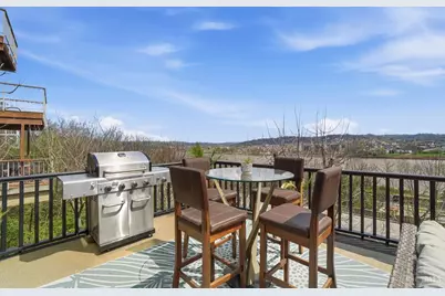 1221 Martin Drive, Cincinnati, OH 45202 - Photo 2
