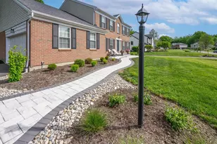 5601 Autumn Wynd Ln, Miami Township, OH 45150 - Photo 2
