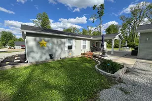 93 Lorelei Dr, Perry Township, OH 45118 - Photo 2