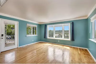 2364 Gladstone Avenue, Cincinnati, OH 45202 - Photo 6