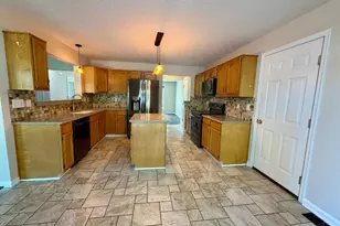 109 Zachary Dr, Williamsburg Township, OH 45176 - Photo 6